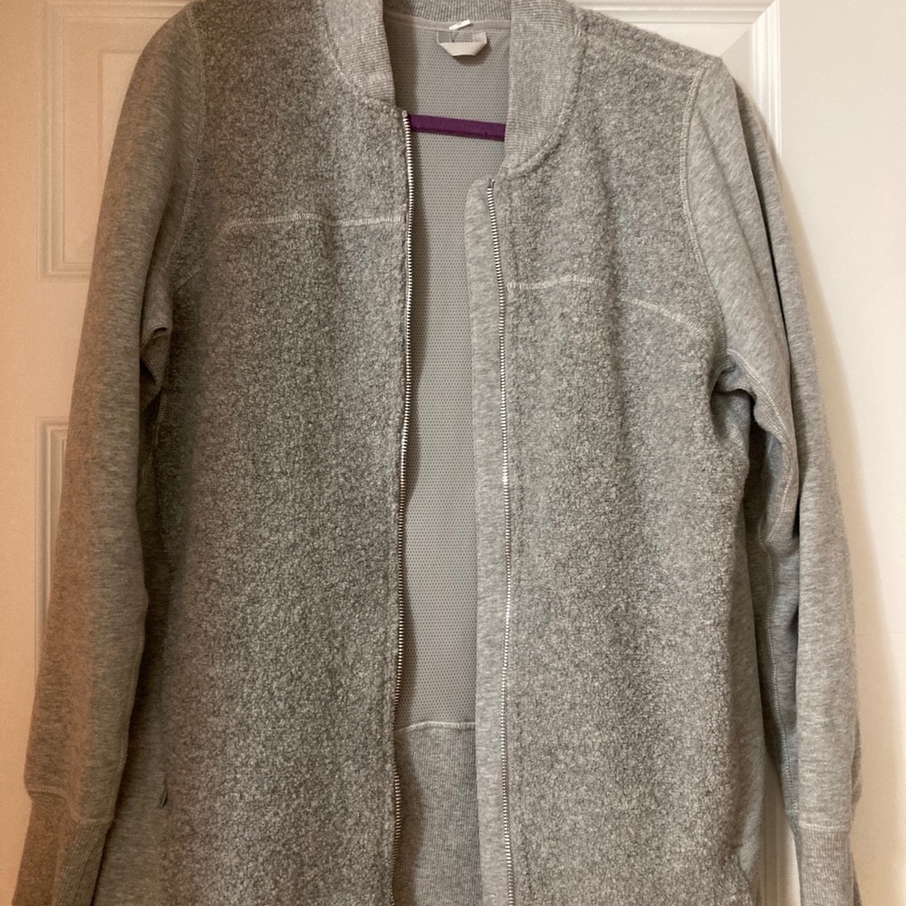 Lululemon gray Sherpa sweatshirt/sweater